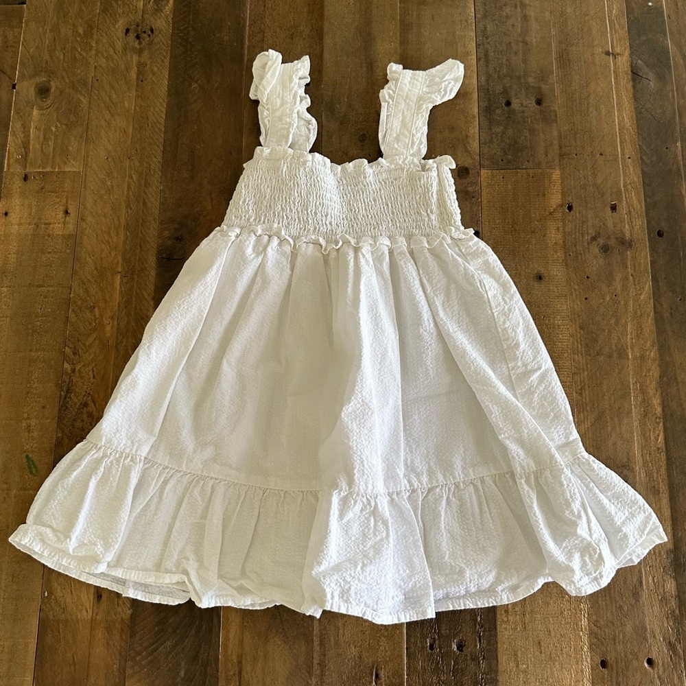 Janie and Jack - THE EMILY SEERSUCKER SMOCKED SUNDRESS - Size 4 - White